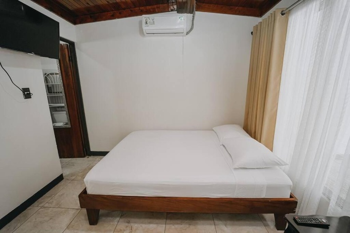 Room 2 of 15