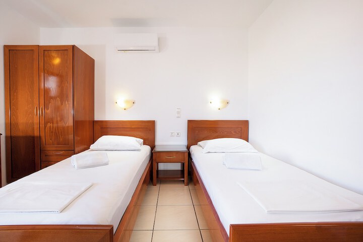 Room 50 of 128