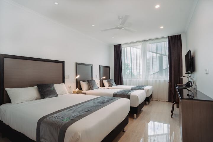 Room 6 of 27