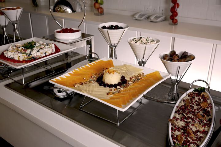 Dining 57 of 66