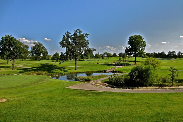Golf 28 of 46