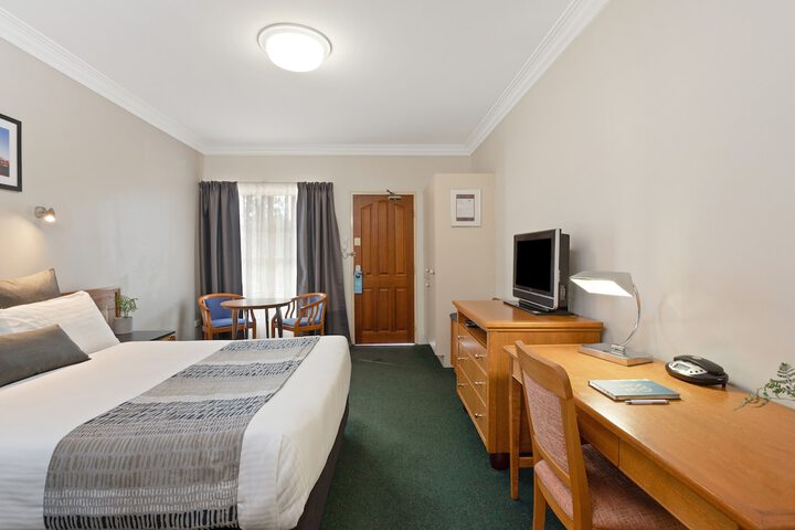 Room 13 of 65