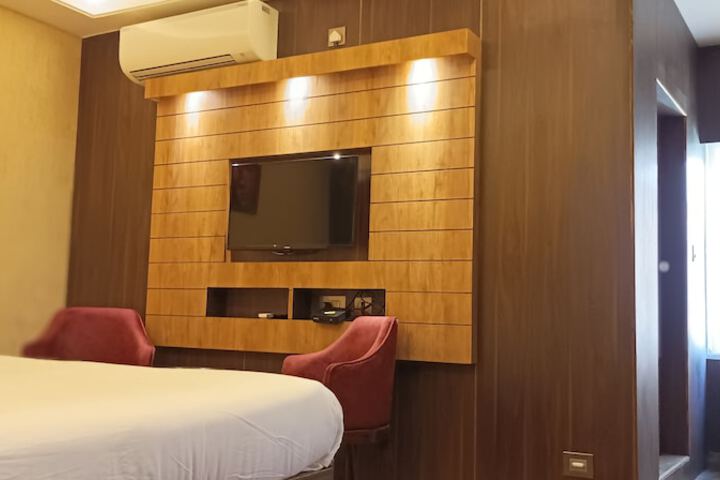 Room 46 of 110