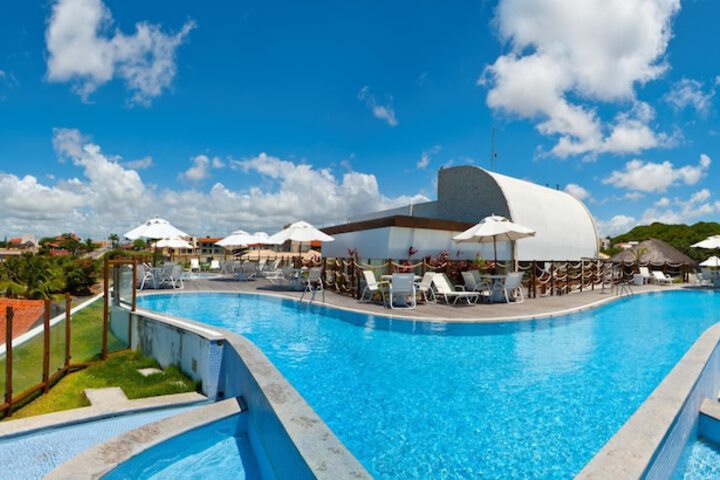 Hotel with Pool