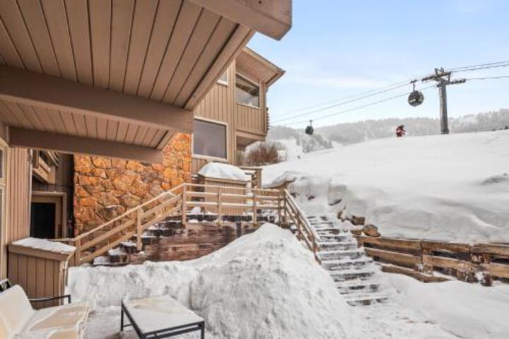 Standard Aspen Alps #805 in Aspen, CO