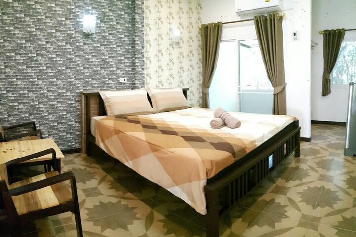 Room 15 of 40