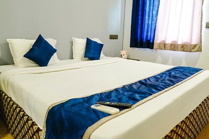 Room 14 of 37