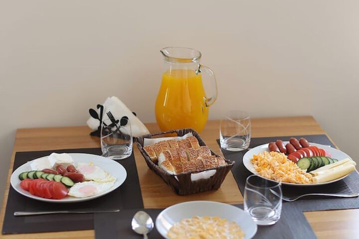 Dining 48 of 69