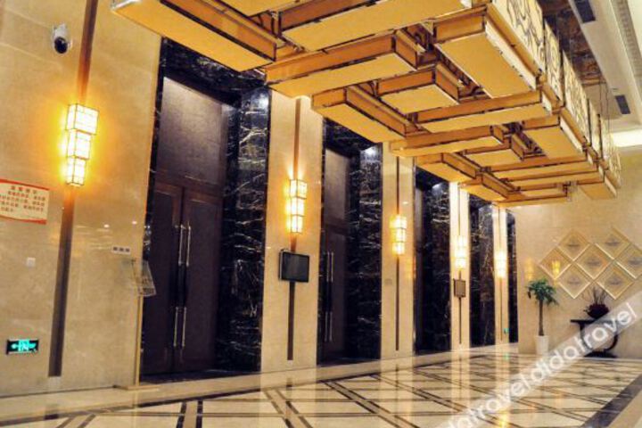 Hotel Interior 22 of 28