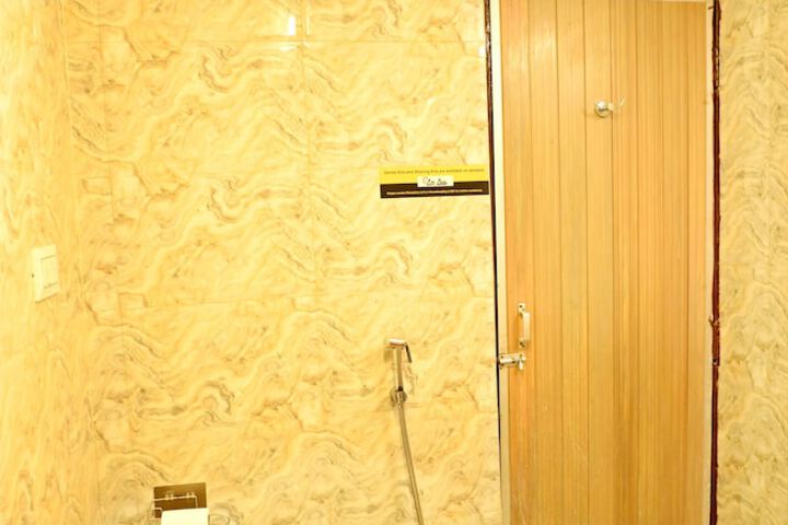 Room 52 of 81