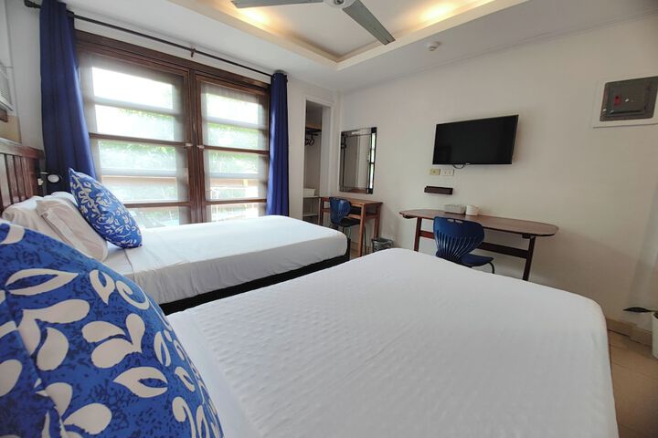 Room 30 of 86