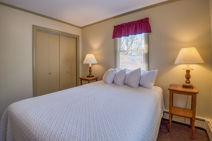 Superior King Lakeside with Shared Balcony (55 of 64)
