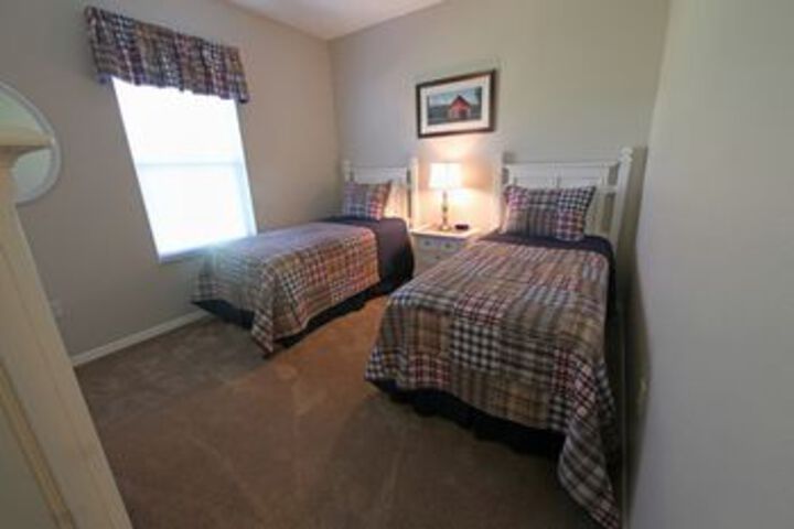Room 7 of 15