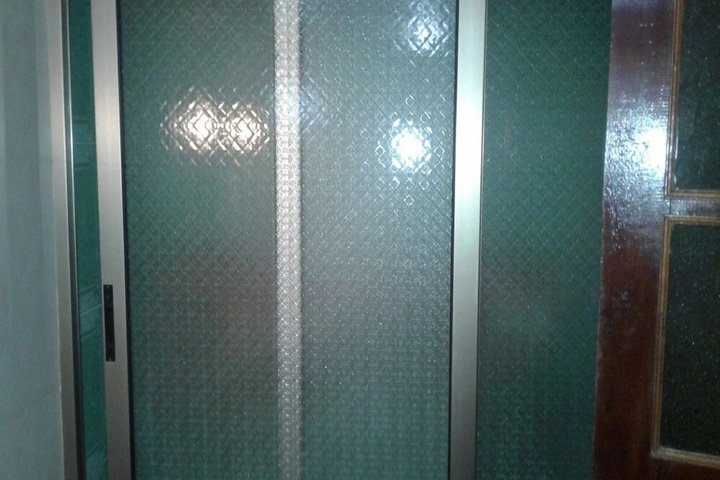 Room 11 of 17