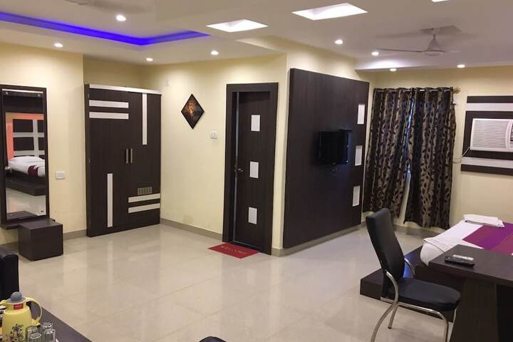HOTEL RAMESHWARAM