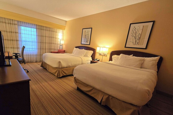 Room 42 of 135