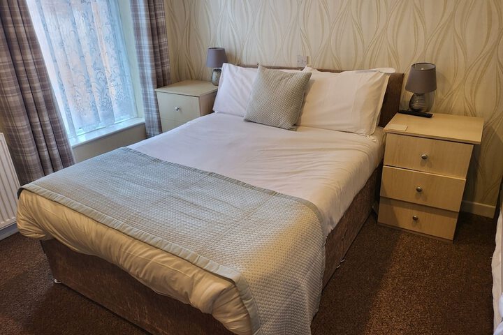Room 4 of 31