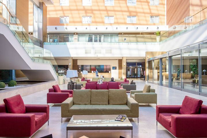 Guest Lobby