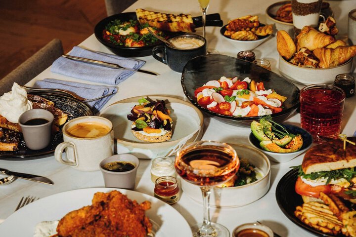 Dining 61 of 108