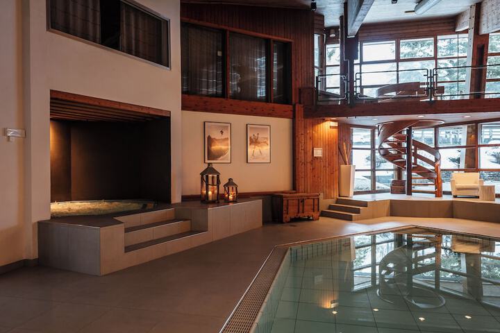 Pool 52 of 145