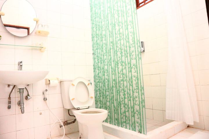 Room 14 of 14