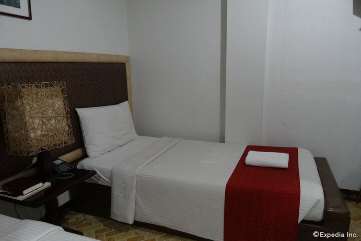 Room 12 of 46