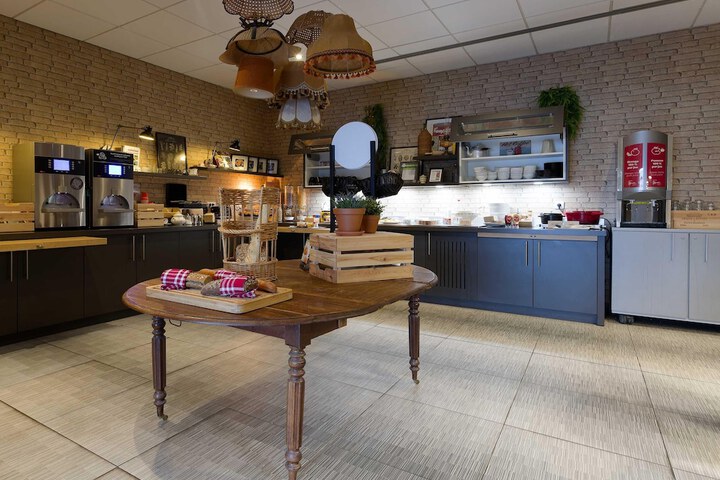 Restaurants