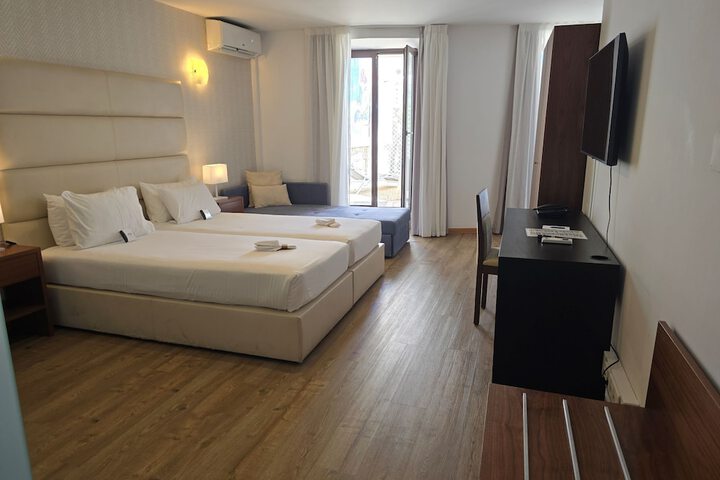 Room 25 of 61