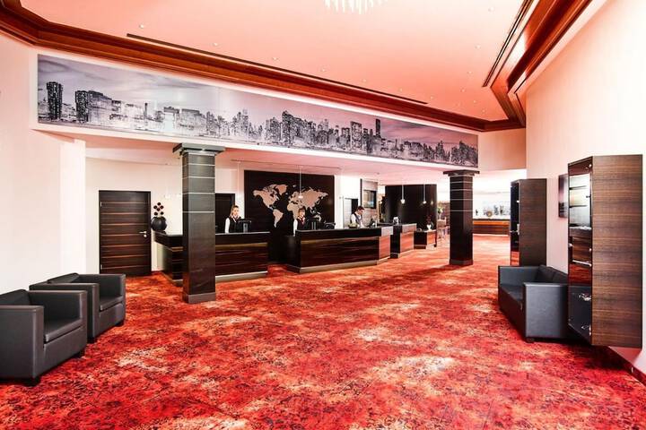 Guest Lobby