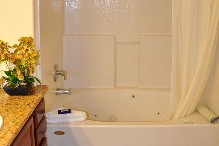 Room 12 of 19