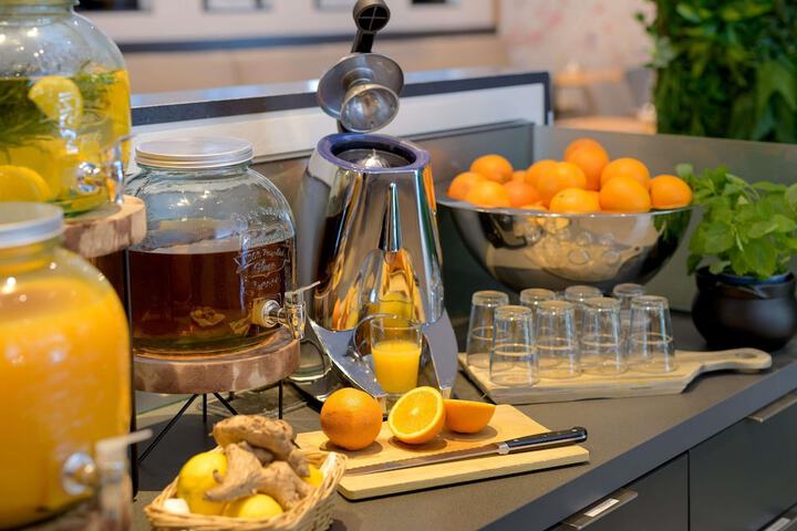 Breakfast/Coffee Service 60 of 130