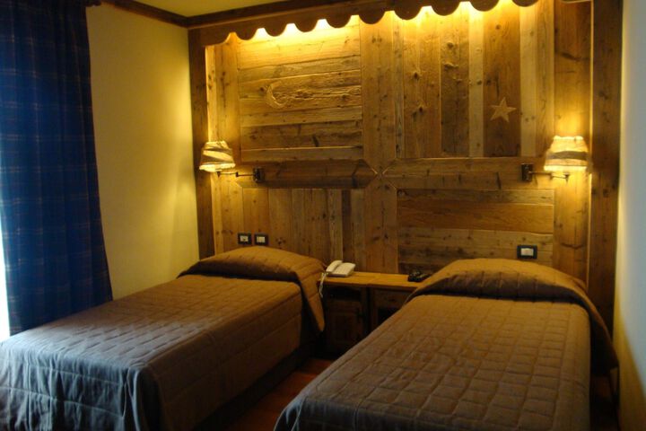 Room 3 of 23