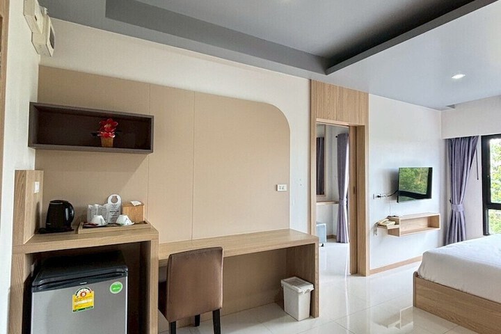 Room 18 of 101