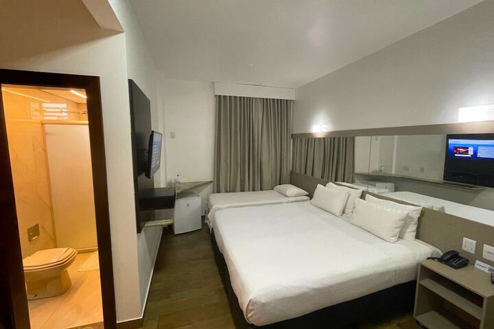Room 15 of 47