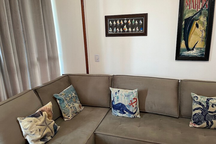 Room 65 of 487