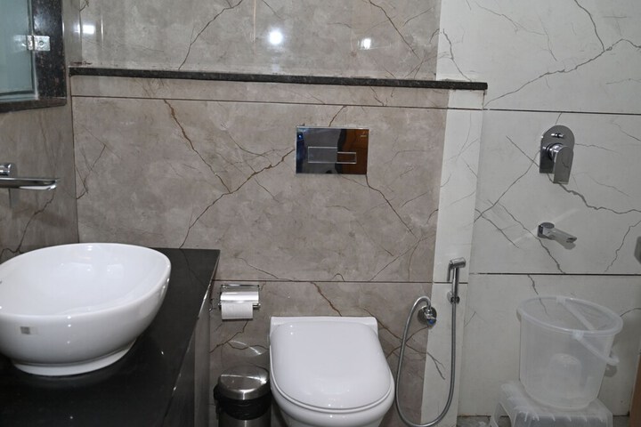 Room 68 of 123