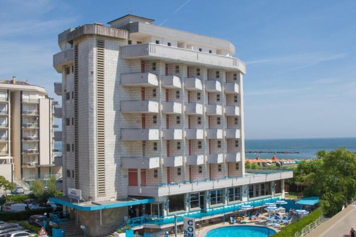 Hotel 78 of 84