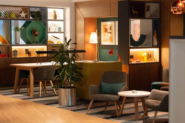 Hotel 90 of 99