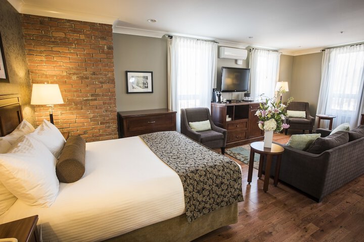 Room 51 of 140