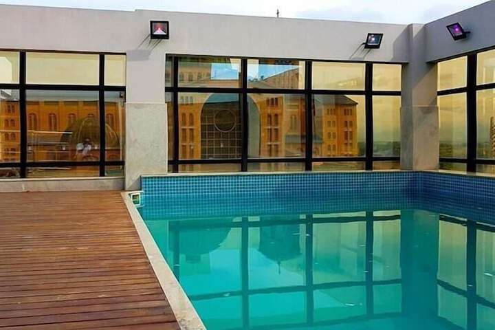 Pool 6 of 20