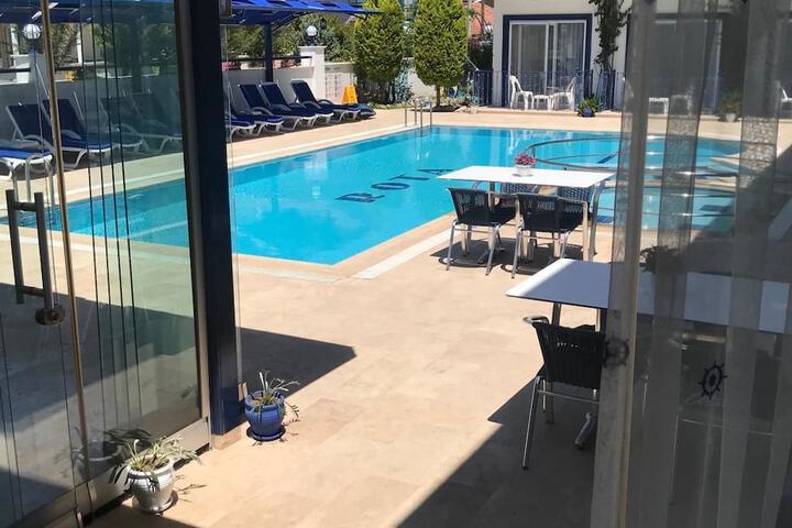 Pool 57 of 105