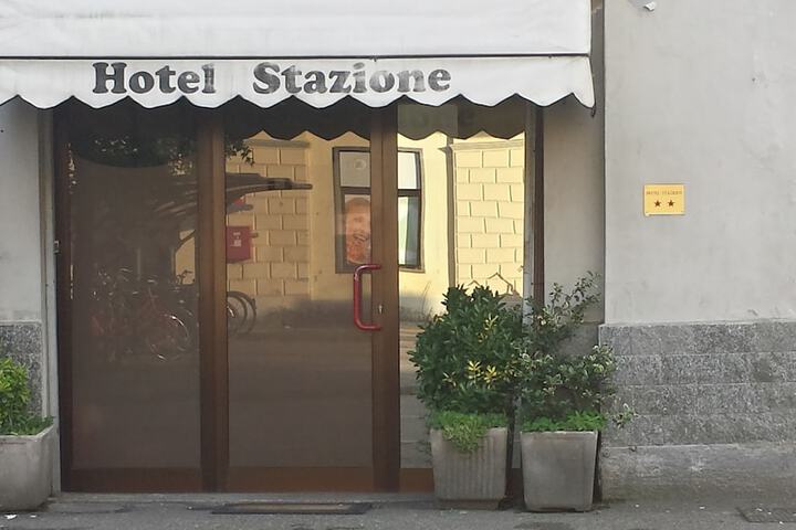 Hotel 33 of 40