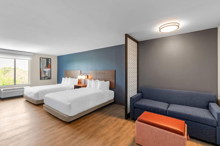 Room 31 of 65