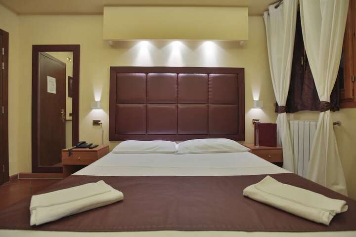 Room 5 of 21