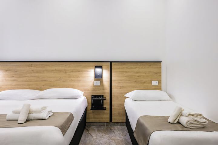 Room 10 of 26