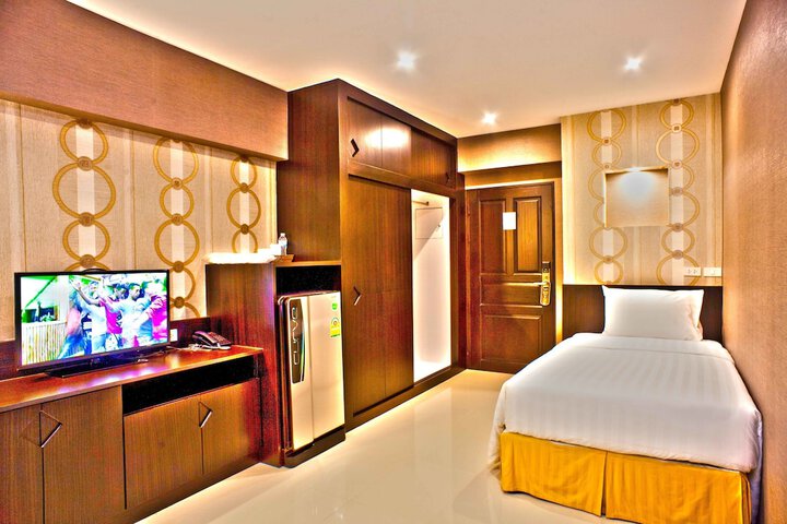 Room 17 of 72