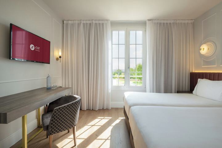 Room 21 of 36