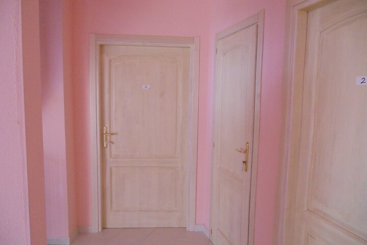 Ballroom/Hall 15 of 19
