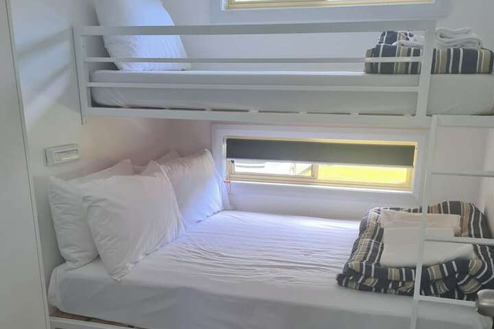 Room 16 of 113