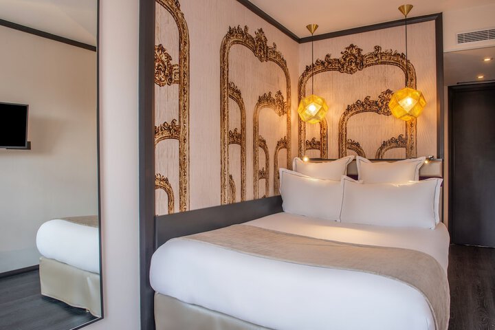 Room 37 of 93